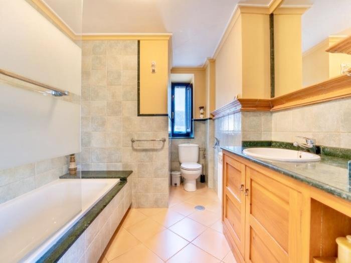 Casona En Puente Viesgoヴィラ エクステリア 写真
