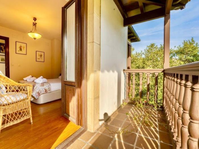 Casona En Puente Viesgoヴィラ エクステリア 写真