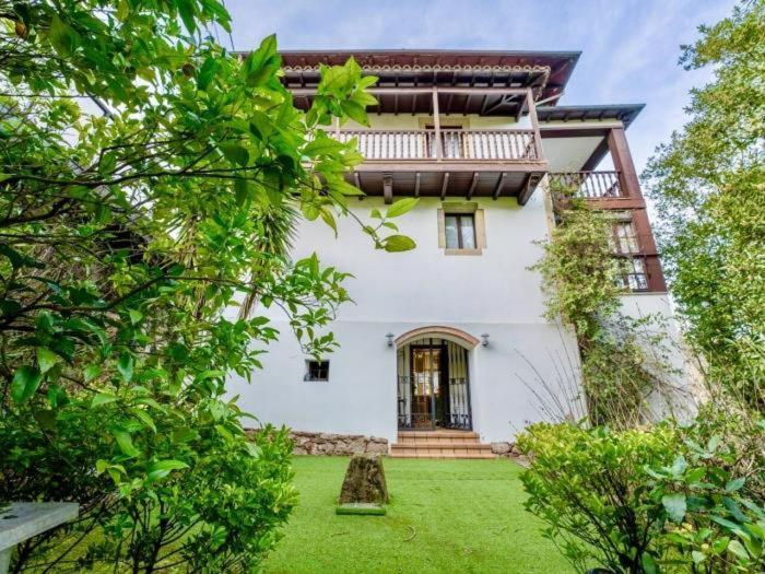 Casona En Puente Viesgoヴィラ エクステリア 写真